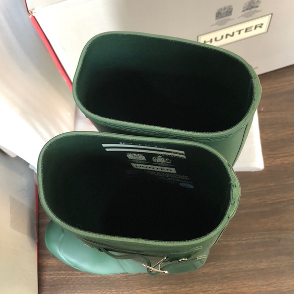 NIB Hunter Boots Classic Tall Green - Picture 3 of 5